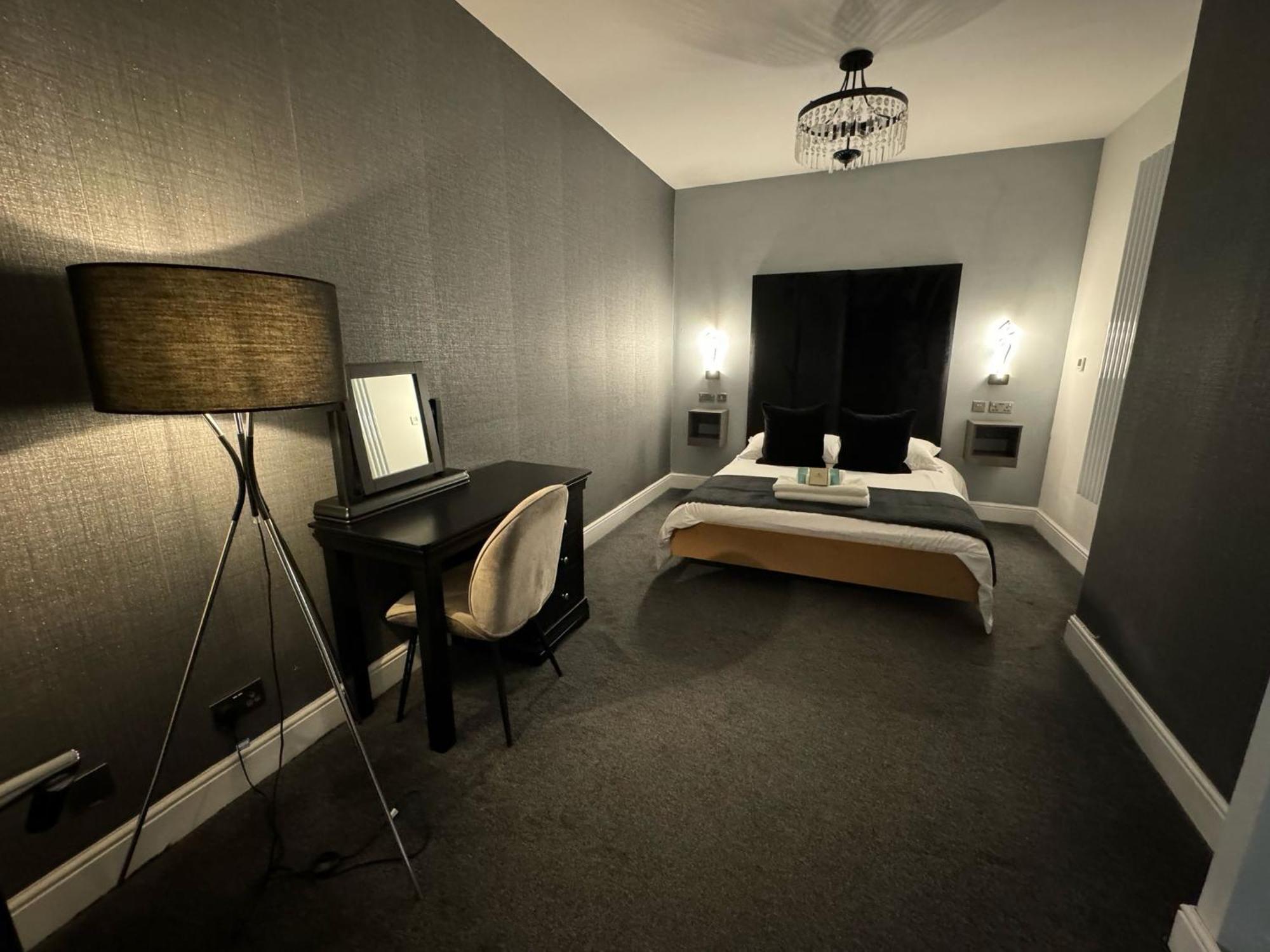 Royal Mile Apartment 2Bedroom Edinburgh Exterior photo